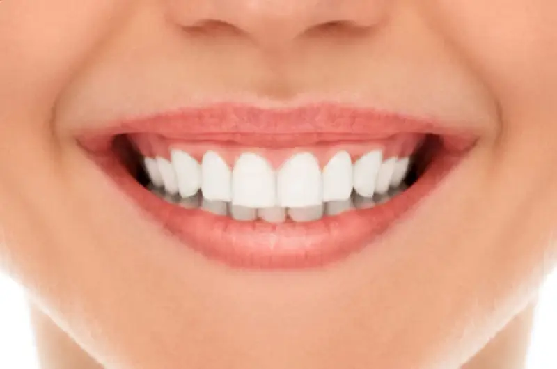 چگونه ژنتیک بر سلامت دهان شما تأثیر می گذارد