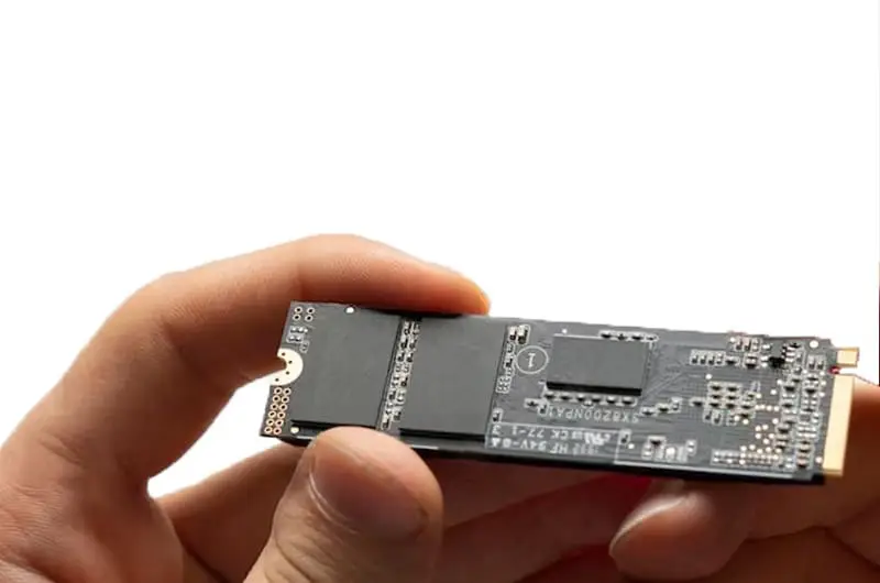 رونمایی حافظه SSD جدید سامسونگ با سرعت انتقال 6 گیگابایت