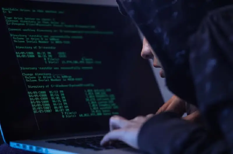 اپل و مایکروسافت و گوگل در سال 2022 اهداف بزرگی برای هکرها بودند