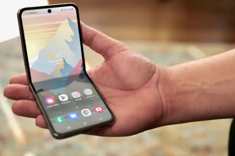 بهترین گوشی جمع و جور تاشو